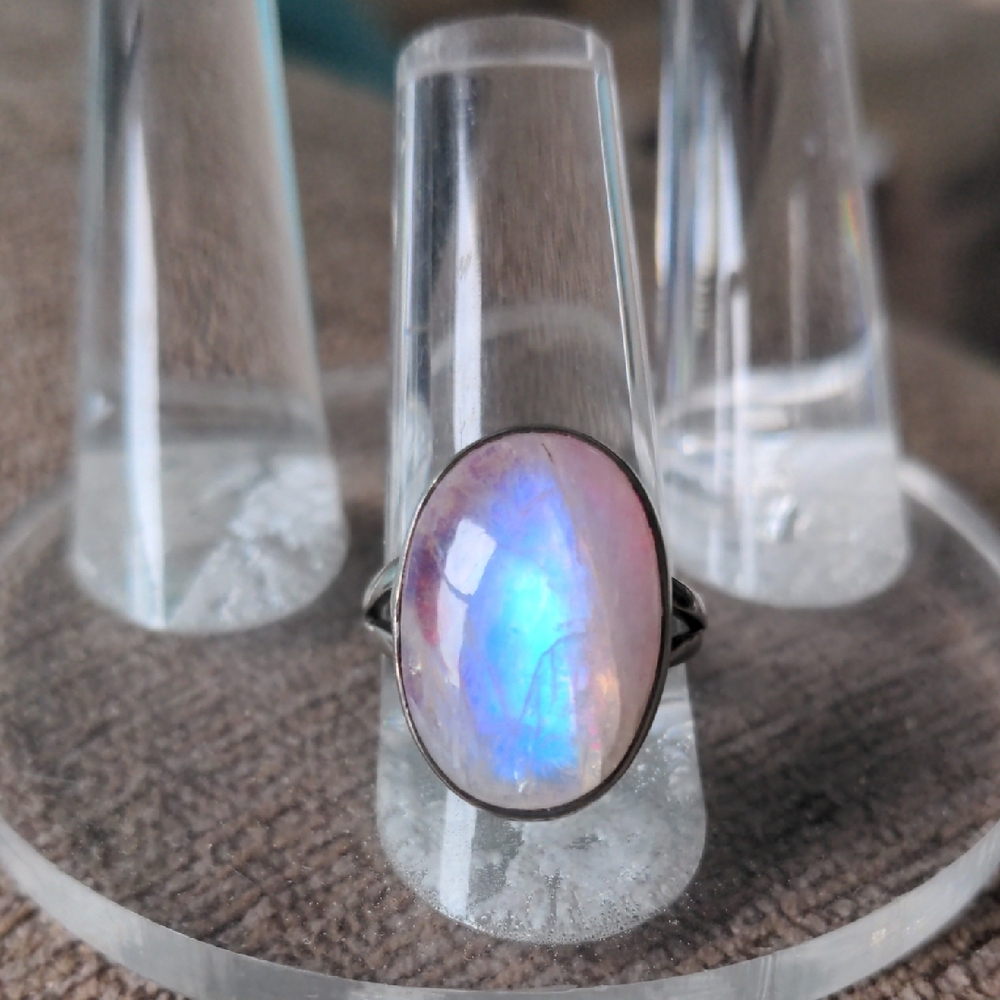 Sterling Silver Moonstone Ring,  8, New, Victorian Foil Design, Genuine Gemstone